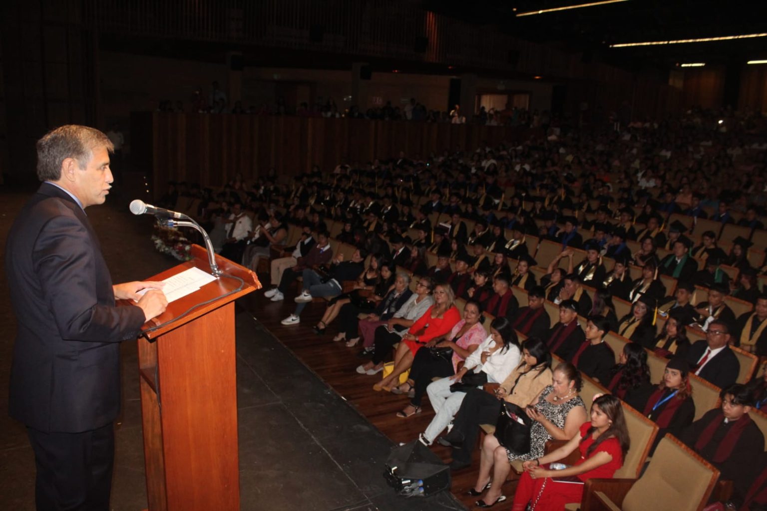 B1101 05 07 23 JOSÉ LUIS URIÓSTEGUI REFRENDA A JOVENES DE CUERNAVACA SU