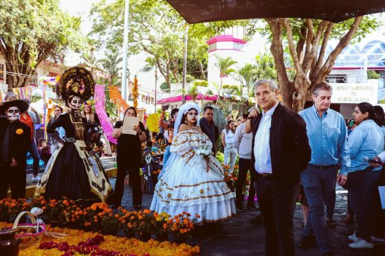 B691 31/10/25 AYUNTAMIENTO DE CUERNAVACA CELEBRA LAS TRADICIONES MEXICANAS CON LA EXPOSICIÓN DE OFRENDAS DEL DÍA DE MUERTOS