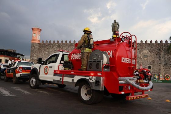 B820 22/12/25 DIRECCIÓN DE BOMBEROS, RESCATE Y URGENCIAS MÉDICAS DE CUERNAVACA EMITE RECOMENDACIONES PREVENTIVAS POR USO DE PIROTECNIA 