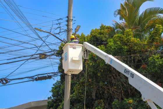 B1025 18703/26 REFUERZAN ILUMINACIÓN Y MEJORAN ESPACIOS PÚBLICOS EN COLONIAS VOLCANES, LOMAS DEL MIRADOR Y JARDINES DE CUERNAVACA