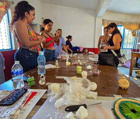 B1188 16/05/26 PROMUEVE CUERNAVACA ESPACIOS DE APRENDIZAJE Y AUTOEMPLEO CON TALLER GRATUITO DE VELAS AROMÁTICAS