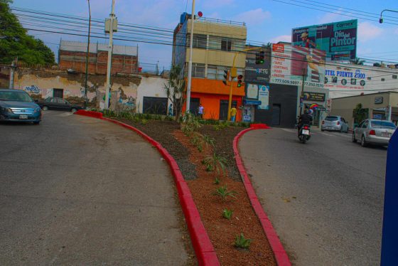 B1209 24/05/26 SECRETARÍA DE DESARROLLO SUSTENTABLE Y SERVICIOS PÚBLICOS REHABILITA EL PUENTE 2000 Y FORTALECE LA IMAGEN URBANA DE CUERNAVACA