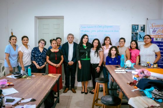 B1306 26/06/27 CUERNAVACA PERFILA VÍNCULO PRODUCTIVO ENTRE TALLER DE COSTURA DEL IMC Y EL AYUNTAMIENTO PARA IMPULSAR AUTONOMÍA ECONÓMICA DE MUJERES