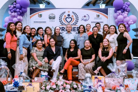 B1483 29/08/26 AYUNTAMIENTO DE CUERNAVACA RECONOCE LA TRAYECTORIA Y COMPROMISO DE PROFESIONALES DEL TRABAJO SOCIAL EN MORELOS