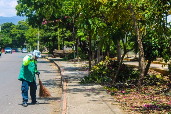 B1572 29/09/26 AYUNTAMIENTO DE CUERNAVACA REALIZA TRABAJO INTEGRAL DE LIMPIEZA Y MANTENIMIENTO EN AVENIDA JUAN PABLO II