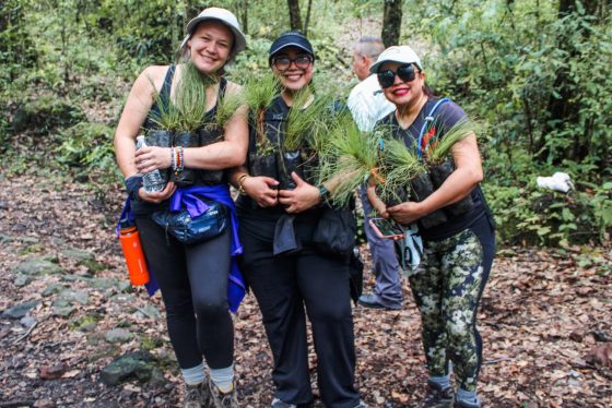 B1557 22/09/26 CUERNAVACA IMPULSA LA RECUPERACIÓN DE SUS ÁREAS NATURALES CON LA PLANTACIÓN DE 600 ÁRBOLES EN SANTA MARÍA AHUACATITLÁN