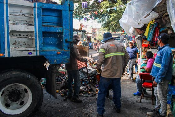 B1539 15/09/2026 DESARROLLO SUSTENTABLE Y SERVICIOS PÚBLICOS DE CUERNAVACA MANTIENE PRESENCIA OPERATIVA EN EL MERCADO ADOLFO LÓPEZ MATEOS TRAS INCENDIO
